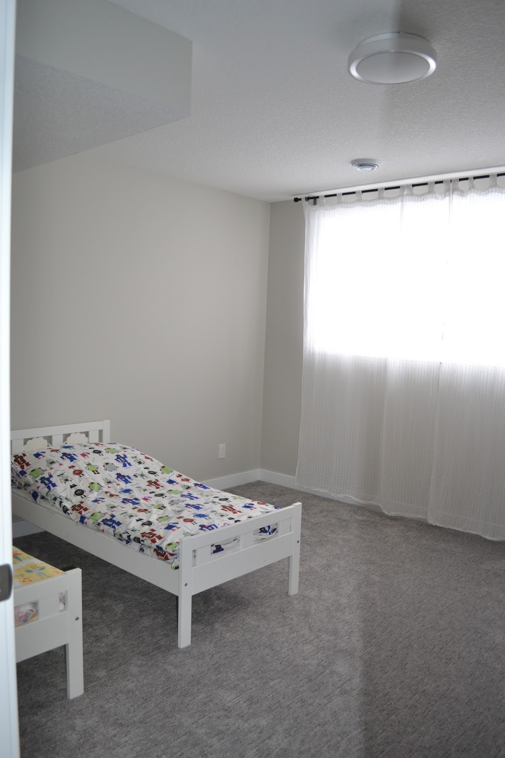 DayHome "U Grushy" | 2522 11 Ave SE, Calgary, AB T2A 0E3, Canada | Phone: (587) 664-2426