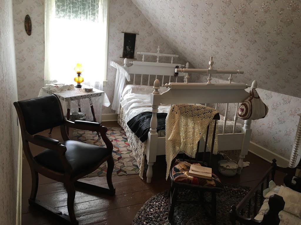 Lucy Maud Montgomery Birthplace | 6461 PE-20, New London, PE C0A 1M0, Canada | Phone: (902) 886-2099
