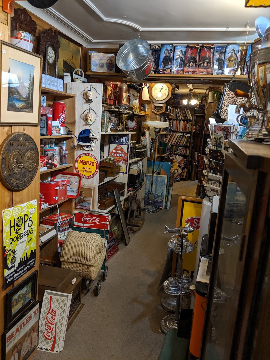Mikes General Store | 52 St Annes Rd, Winnipeg, MB R2M 2Y3, Canada | Phone: (204) 255-3463