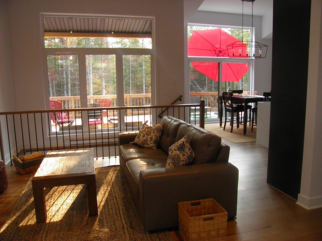 Le Chalet Colvert | 1713 Chem. du Lac Amico, Sainte-Lucie-des-Laurentides, QC J0T 2J0, Canada | Phone: (438) 765-2578