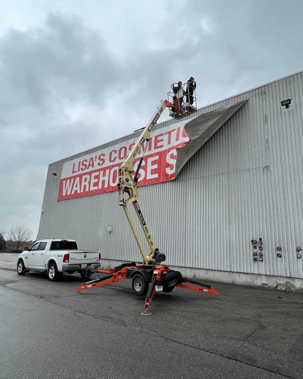 Signs Maker | 120 Production Dr, Scarborough, ON M1H 2X8, Canada | Phone: (416) 857-9606
