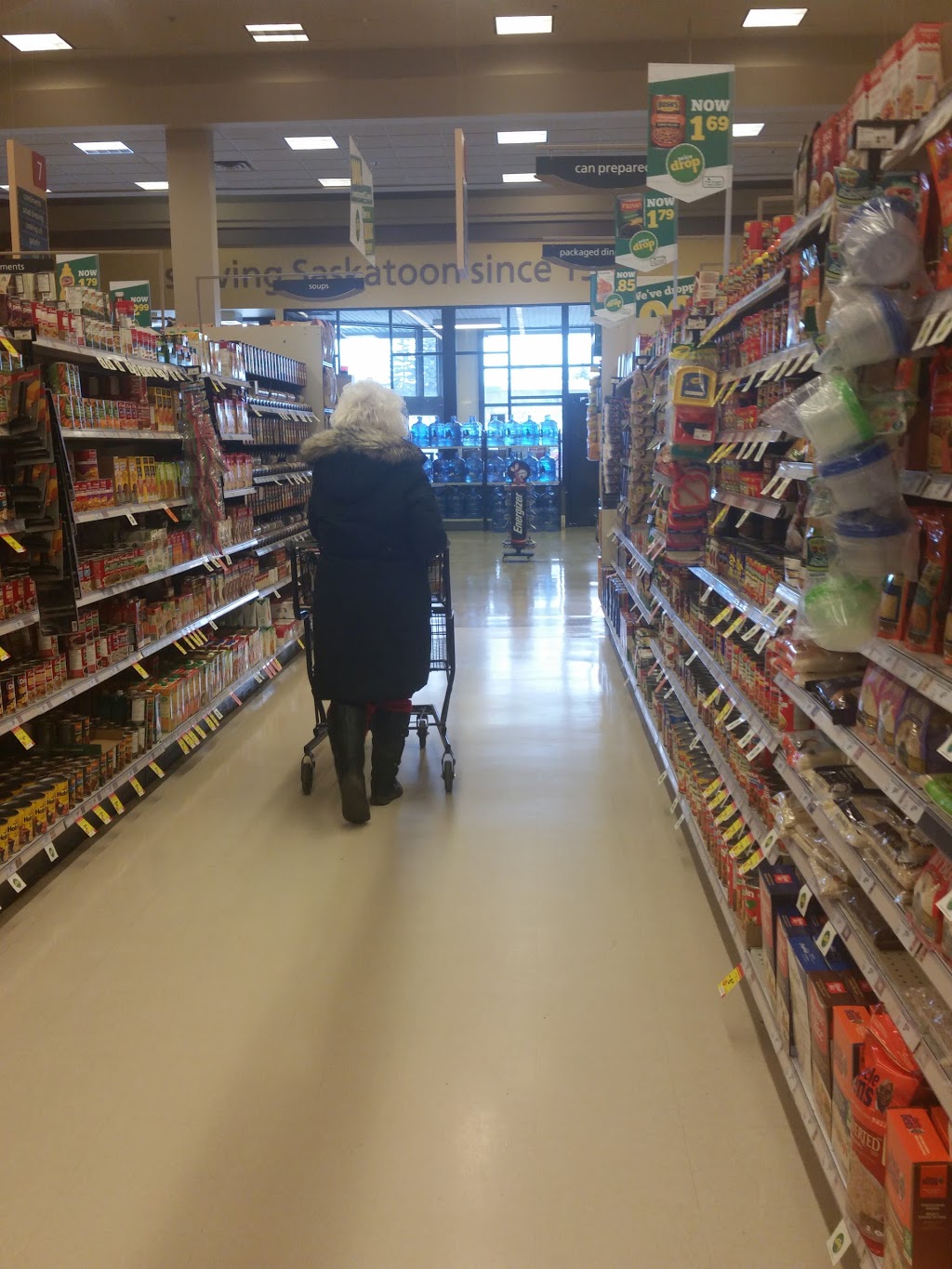 Safeway Confederation | 300 Confederation Dr, Saskatoon, SK S7L 1J2, Canada | Phone: (306) 384-7474
