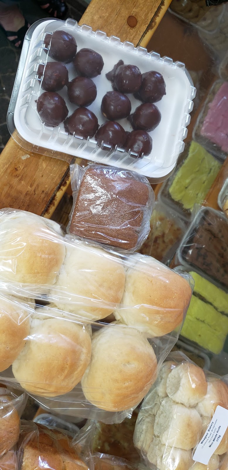 Weagles Bakery | 15 Victoria Rd, Bridgewater, NS B4V 2N1, Canada | Phone: (902) 543-5592