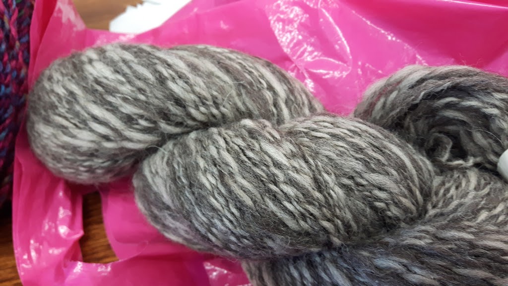 Creative Yarns | 1213 Ellesmere Rd, Scarborough, ON M1P 2X8, Canada | Phone: (416) 331-8085