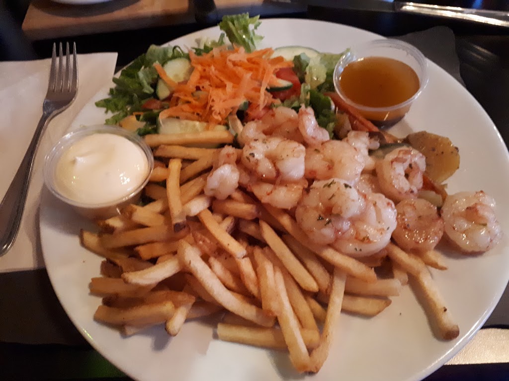 LIntermède Du Lac Restaurant | 316 Rue Laurier, Disraeli, QC G0N 1E0, Canada | Phone: (418) 449-1766
