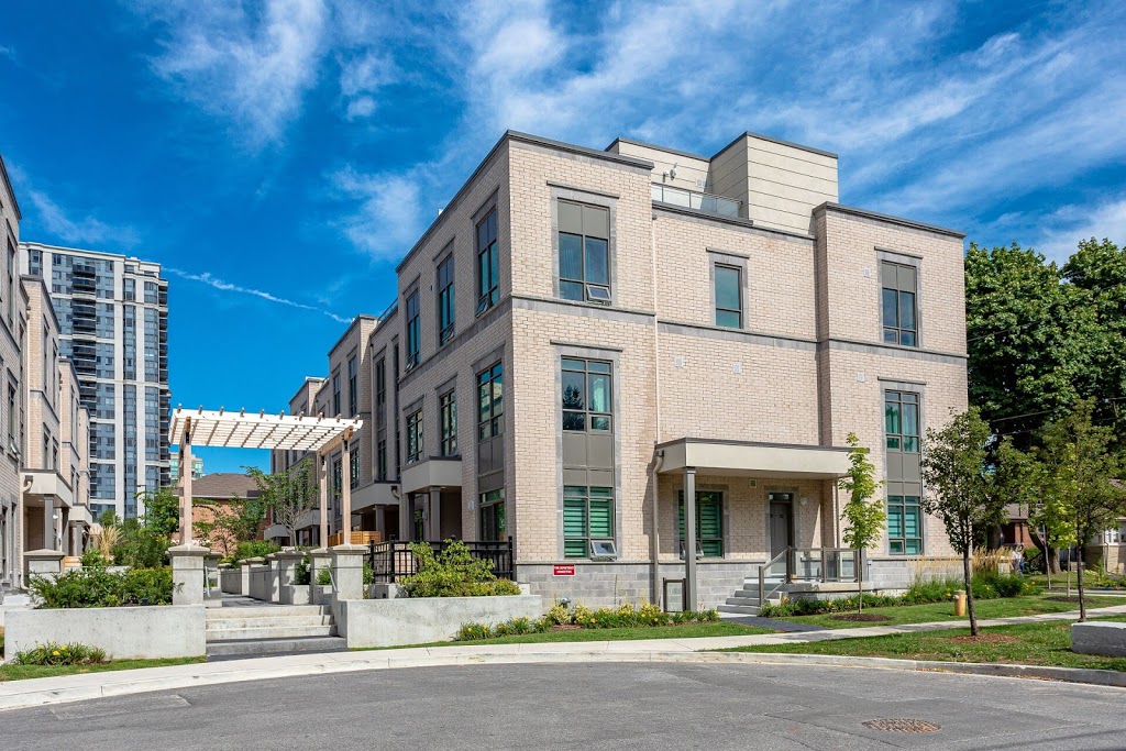 Kenneth & Holmes Urban Townhouse - 50 & 52 Holmes | 52 Holmes Ave, North York, ON M2N 0J9, Canada | Phone: (905) 507-6726