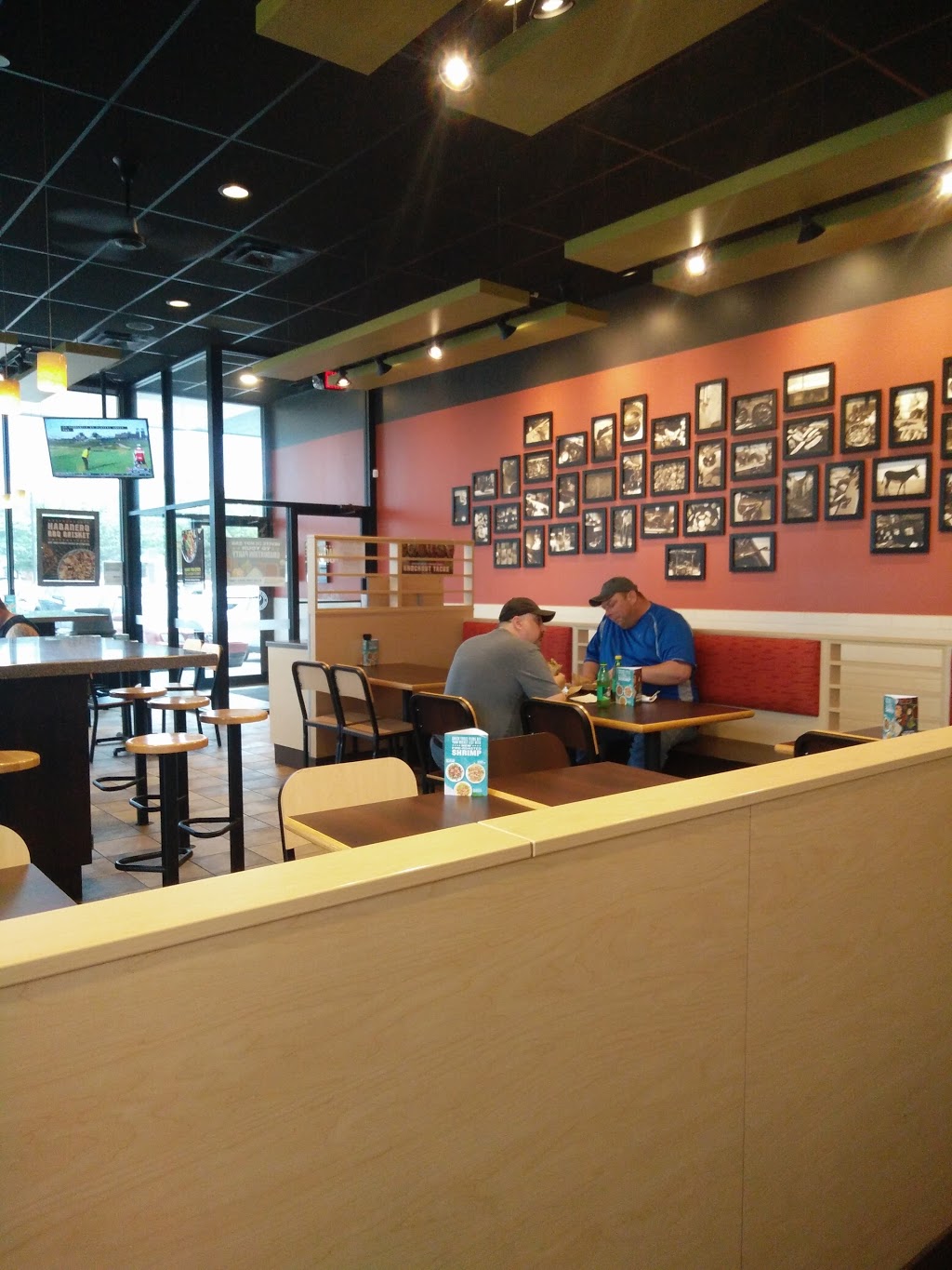 QDOBA Mexican Eats | 1920 Dundas St Unit 100, London, ON N5V 3P1, Canada | Phone: (519) 601-4111