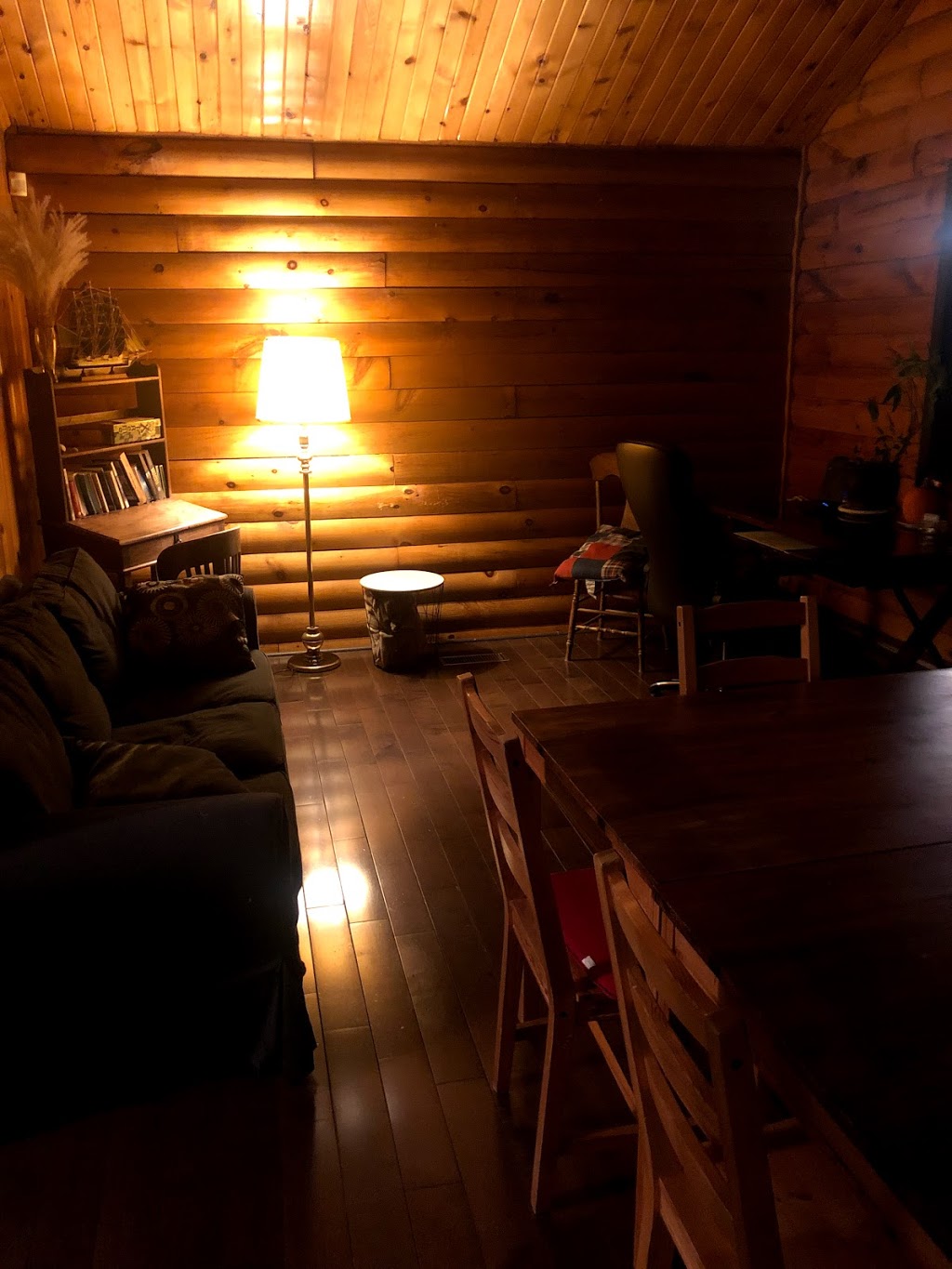 Chalet Enara | 485 Rue Brème, Saint-Denis-de-Brompton, QC J0B 2P0, Canada | Phone: (514) 574-5028