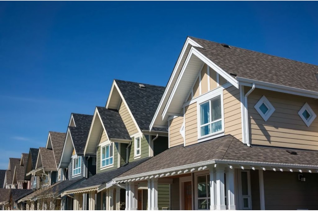Baraco Roofing Services Inc | 26 Highland Hill, North York, ON M6A 2P9, Canada | Phone: (647) 860-3482