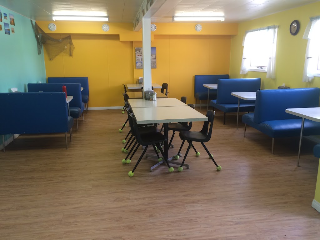 GGs Drive Inn | 103 3 St, Somerset, MB R0G 2L0, Canada | Phone: (204) 744-2035