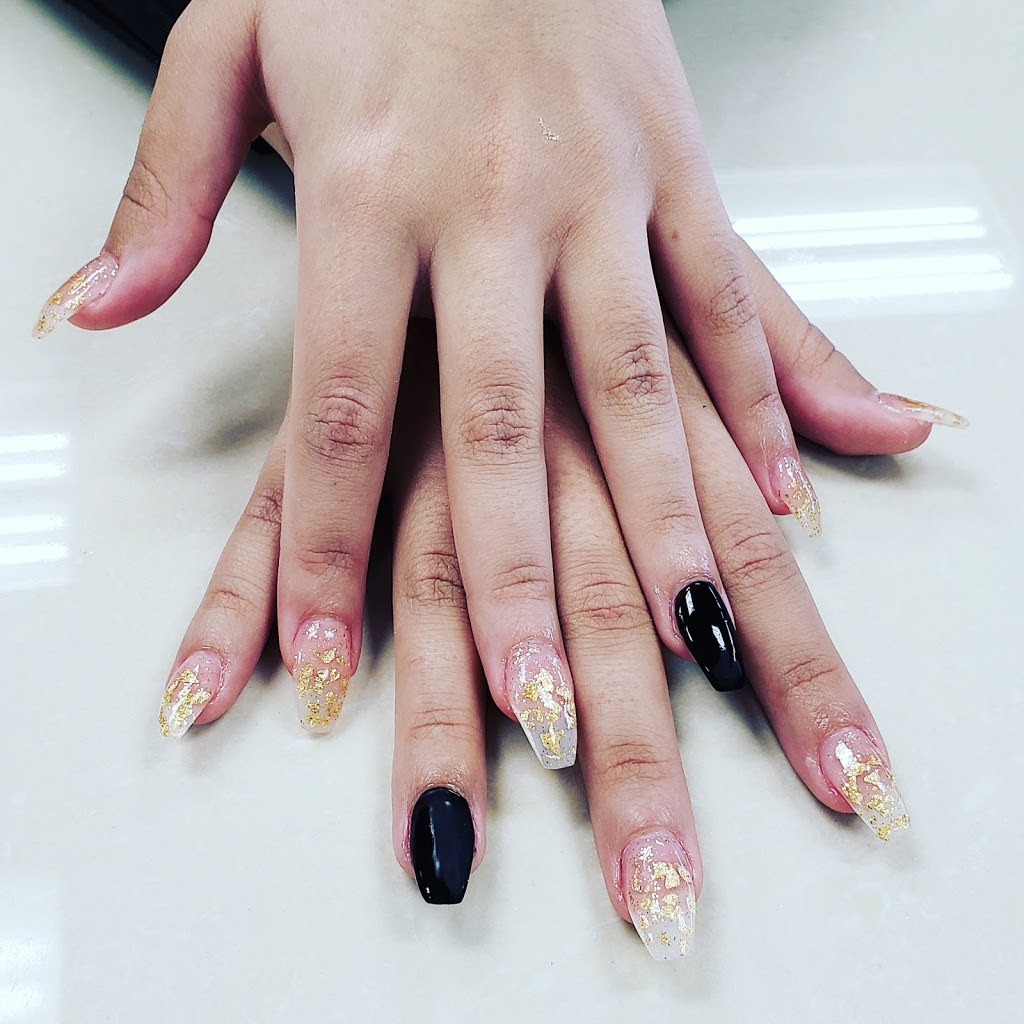 Happy Nail & Spa | 1517 Old Zeller Dr, Kitchener, ON N2A 0B3, Canada | Phone: (519) 588-8287