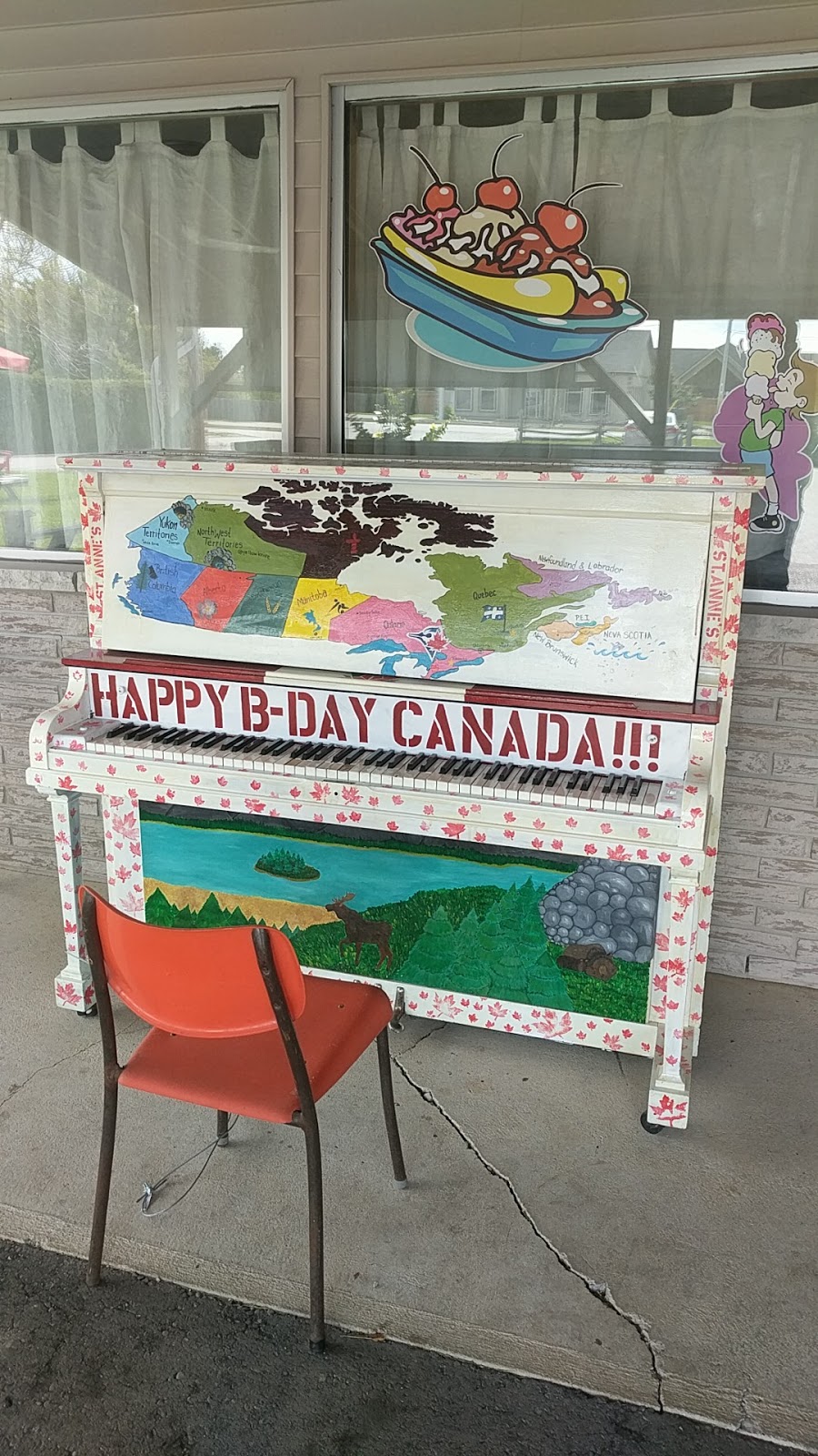 Willys Burger Bar | 267 Huron St, Clinton, ON N0M 1L0, Canada | Phone: (519) 606-0040