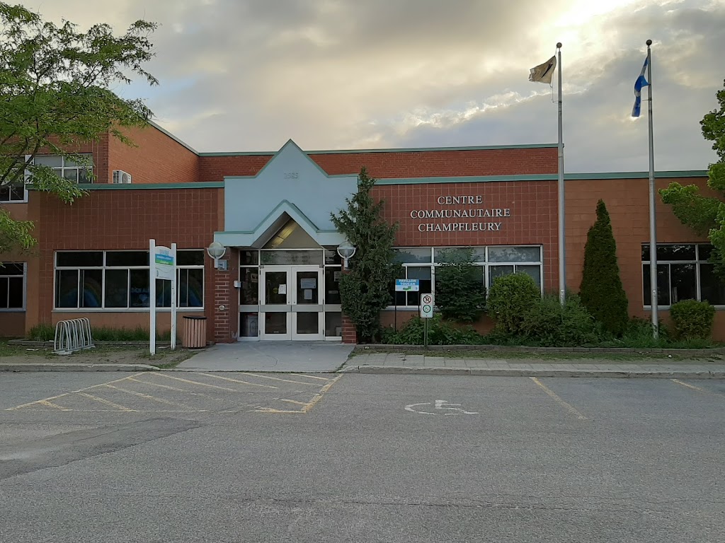 Centre Communautaire | 2585 Bd des Oiseaux, Laval, QC H7L 4M4, Canada | Phone: (450) 963-0676