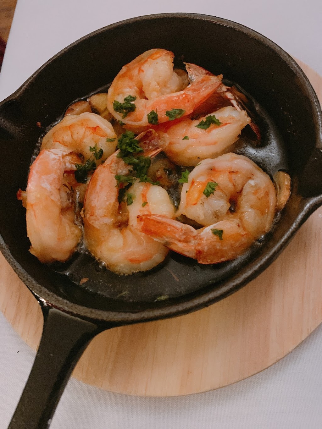 LaVinia Restaurant | 2350 Lake Shore Blvd W, Etobicoke, ON M8V 1B6, Canada | Phone: (647) 748-2350