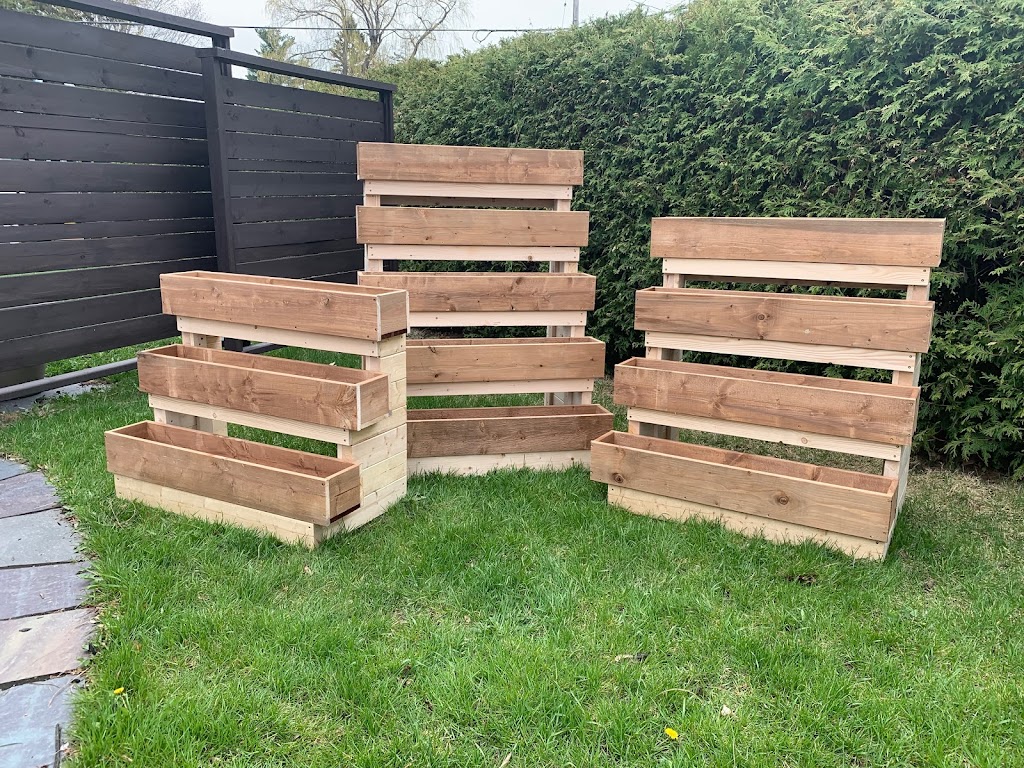 Quinpool Planters | 22 Quinpool Crescent, Nepean, ON K2H 6J1, Canada | Phone: (613) 866-1615