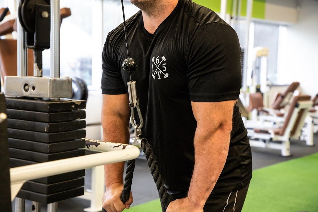 Le 165-T Gym | 165 Côte Taschereau Suite 102, Saint-Joseph-de-Beauce, QC G0S 2V0, Canada | Phone: (418) 397-6289
