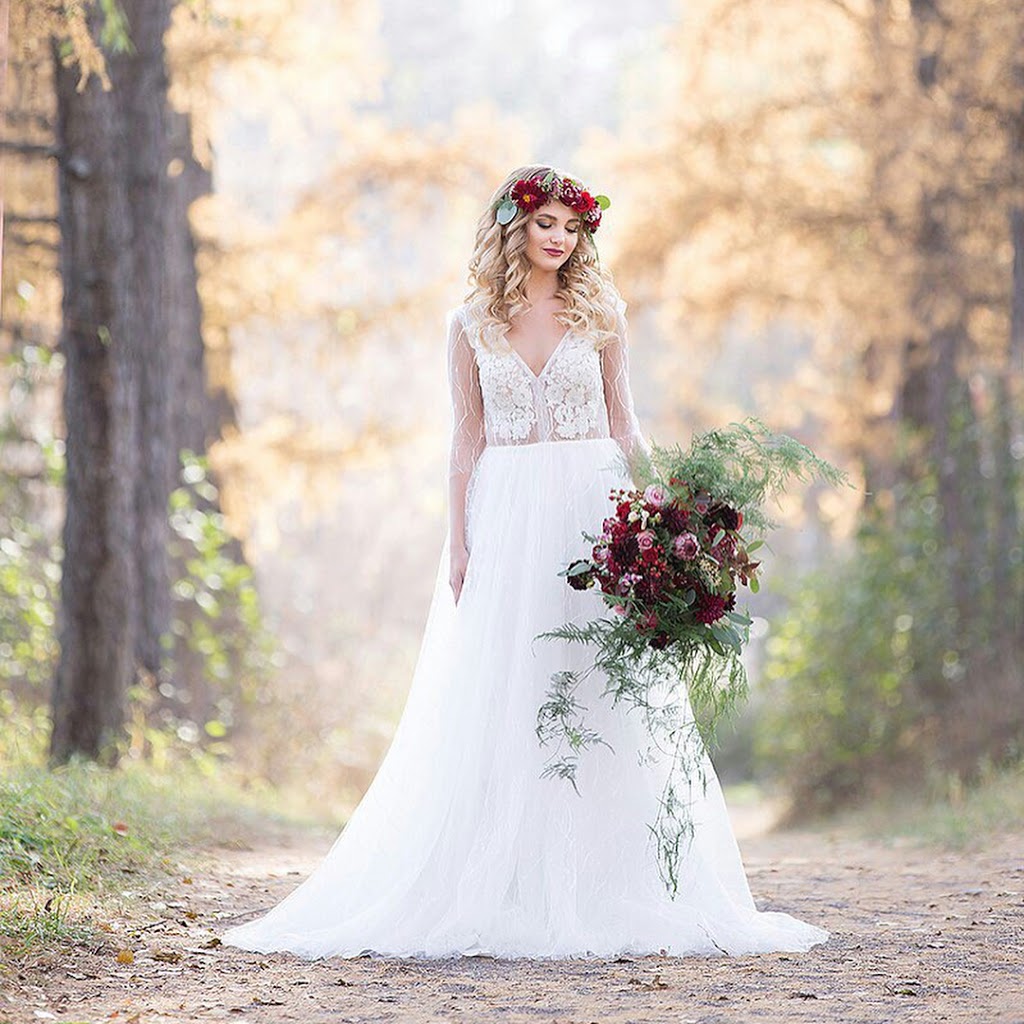 Toronto Wedding Dresses | 84 Glenngarry Cres, Maple, ON L6A 4Z4, Canada | Phone: (416) 457-7574