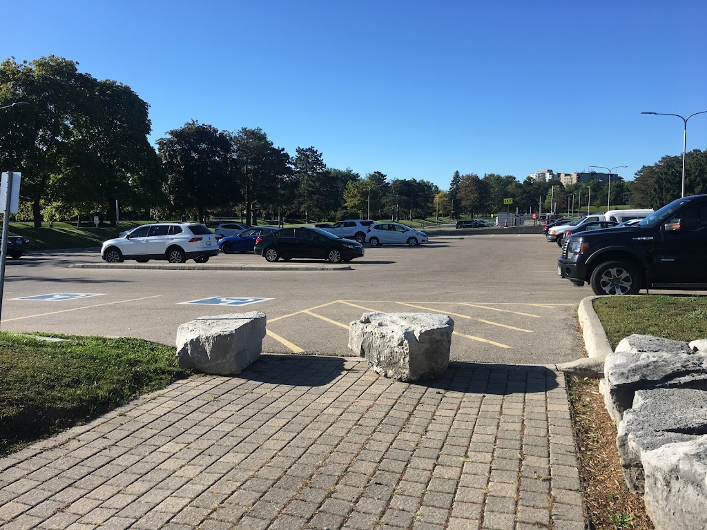 Parking Lot H, University of Waterloo | Ring Rd, Waterloo, ON N2L, Canada | Phone: (519) 888-4567 ext. 33100
