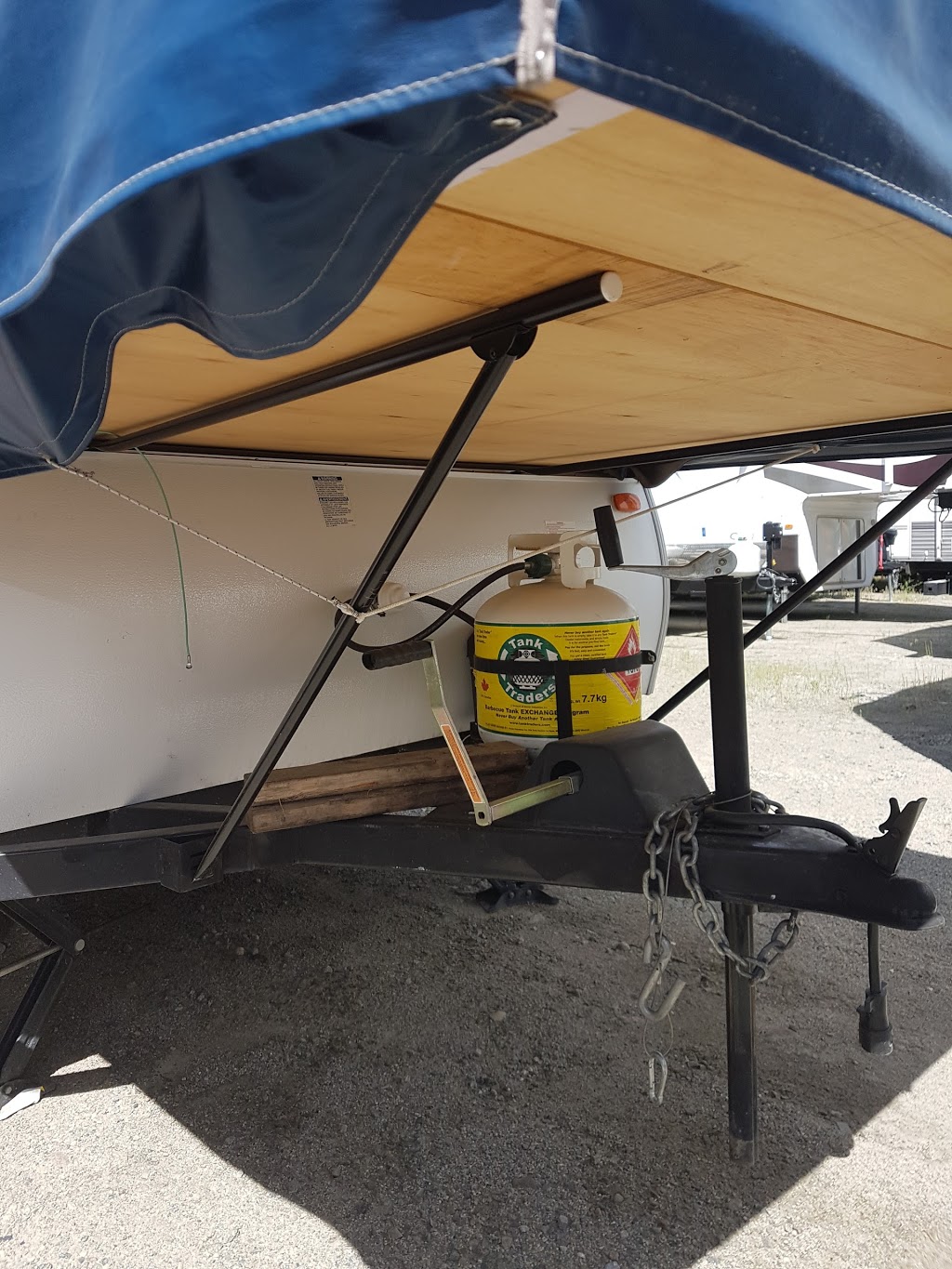 Leisureland RV Ctr Inc | 126 Industrial Pl, Penticton, BC V2A 7C8, Canada | Phone: (250) 487-2288
