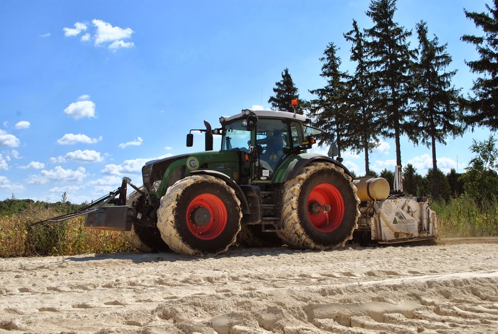 Claussen Farms Custom Farming Inc. | 76402 Airport Line, Brucefield, ON N0M 1J0, Canada | Phone: (519) 233-3198