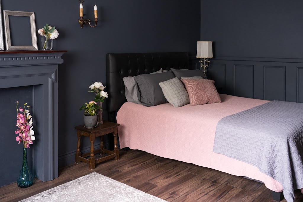 Georgian Bay Boudoir | 17 Joseph St, Parry Sound, ON P2A 2G3, Canada | Phone: (705) 774-0997