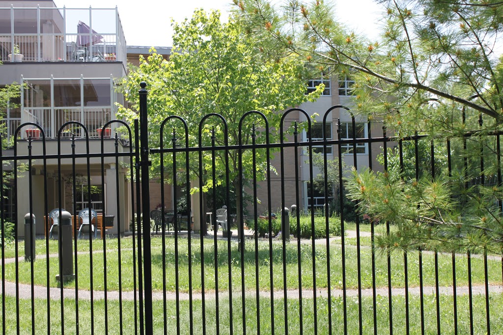 Grove Park Home | 234 Cook St, Barrie, ON L4M 4H5, Canada | Phone: (705) 726-1003
