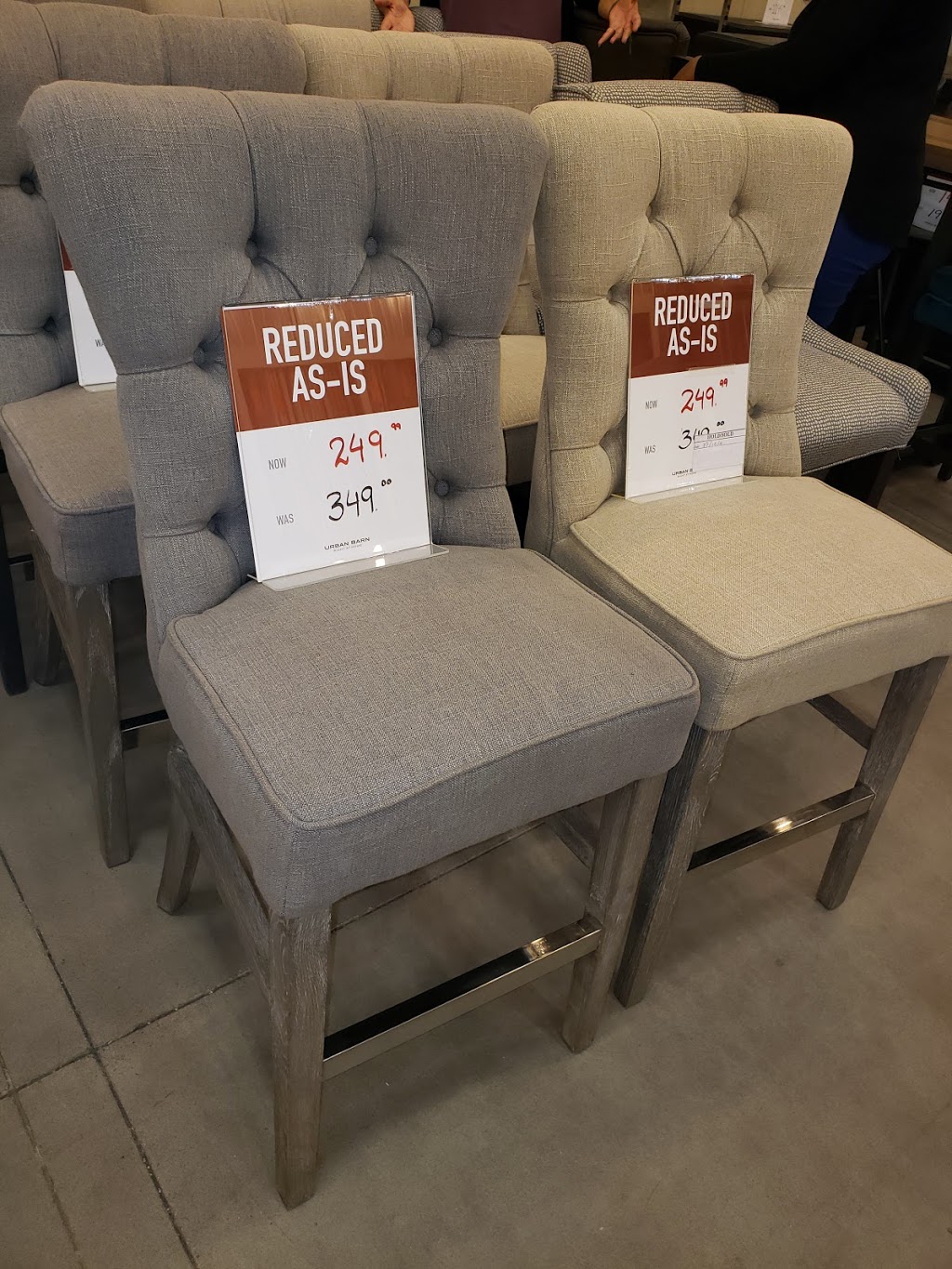 Urban Barn Ontario Warehouse- Pickup Only | 6085 Belgrave Rd Gate #33, Mississauga, ON L5R 4E6, Canada | Phone: (855) 415-9227