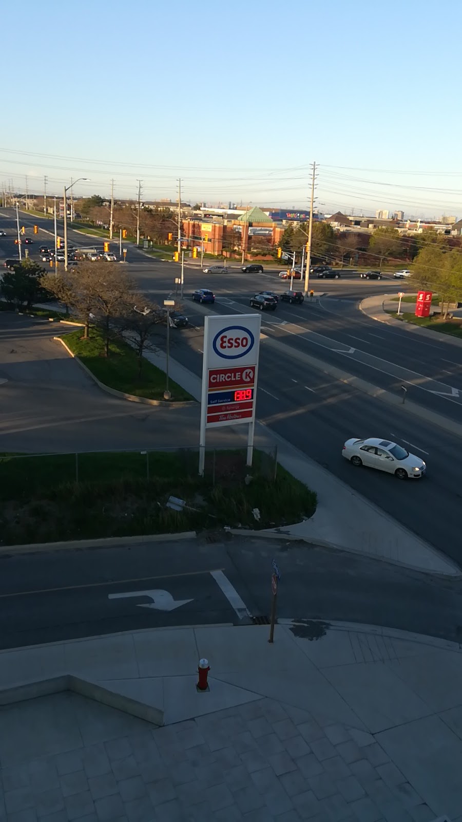 Esso | 5008 Hurontario, Mississauga, ON L5R 1B2, Canada | Phone: (905) 712-4772