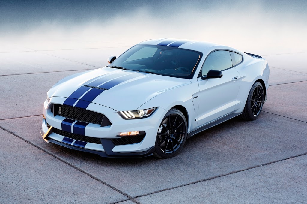 Auto Glass Oakville | 294 Wyecroft Rd, Oakville, ON L6K 2G7, Canada | Phone: (905) 901-4733