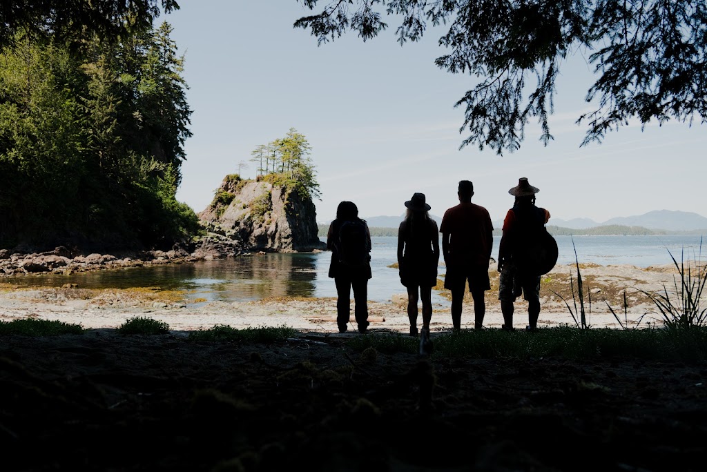 Kiixin Tours | East Government Dock, 226 Frigate Rd, Bamfield, BC V0R 1B0, Canada | Phone: (250) 735-3432
