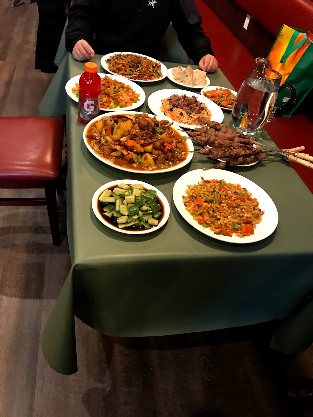 Dolan Uyghur Cuisine | 5651 Steeles Ave E, Scarborough, ON M1V 5P6, Canada | Phone: (416) 546-7355