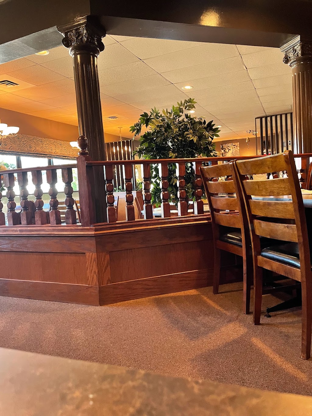 Monte Carlo Restaurant | 4907B 48 Ave, Camrose, AB T4V 0J4, Canada | Phone: (780) 672-1040