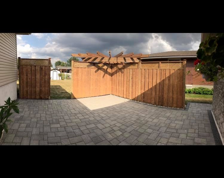 Right on landscaping inc | 2302 Dumfries Rd #2, Cambridge, ON N1R 5S3, Canada | Phone: (226) 750-0360