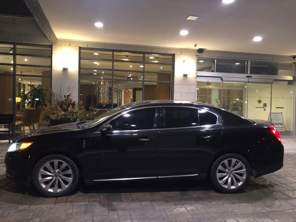 Airport Taxi | Pearson Airport Limo | 231-3888 Duke of York Blvd, Mississauga, ON L5B 4P5, Canada | Phone: (416) 828-8538