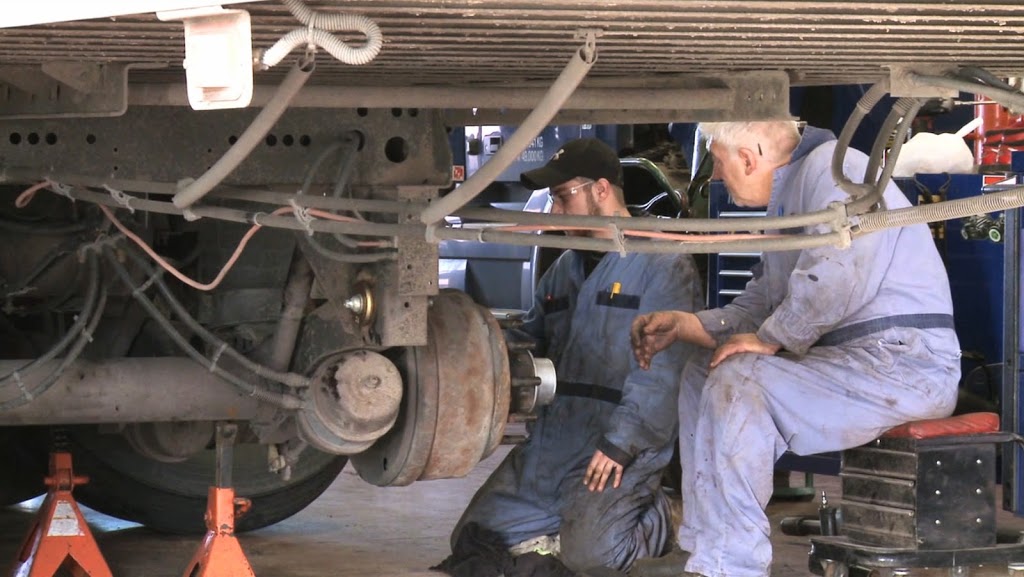 Gateway Trailer Repairs Ltd. | 14203 157 Ave NW, Edmonton, AB T6V 0K8, Canada | Phone: (780) 451-3343