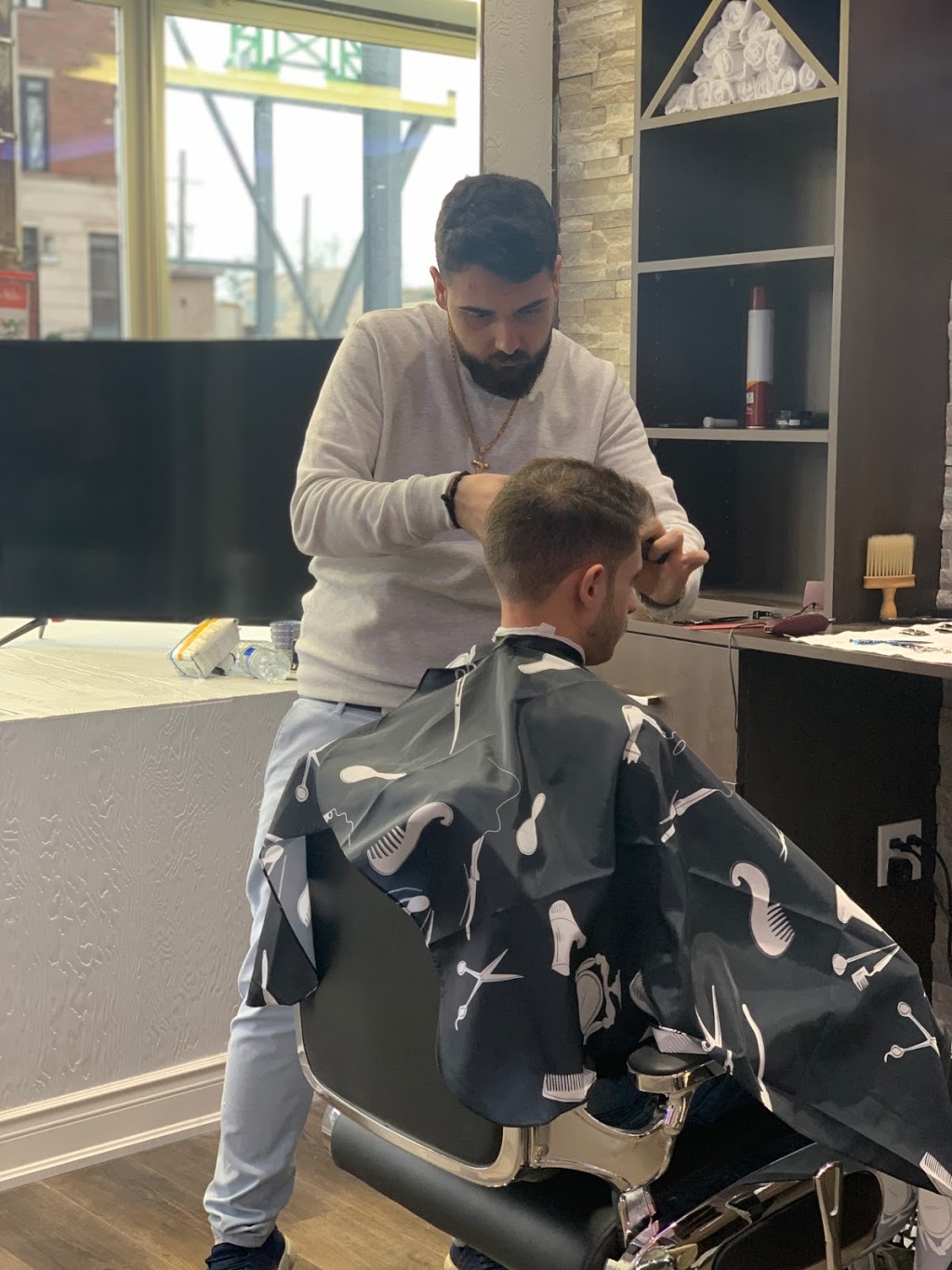 Ayhams Barber Shop | 1047 Avenue Rd, Toronto, ON M5N 2C5, Canada | Phone: (437) 882-2223