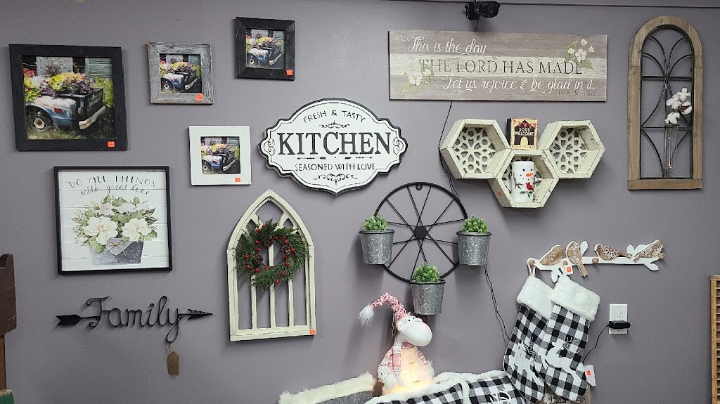 The Willow Tree Gifts | 2477A B Line Rd, Pembroke, ON K8A 0H1, Canada | Phone: (613) 585-1163