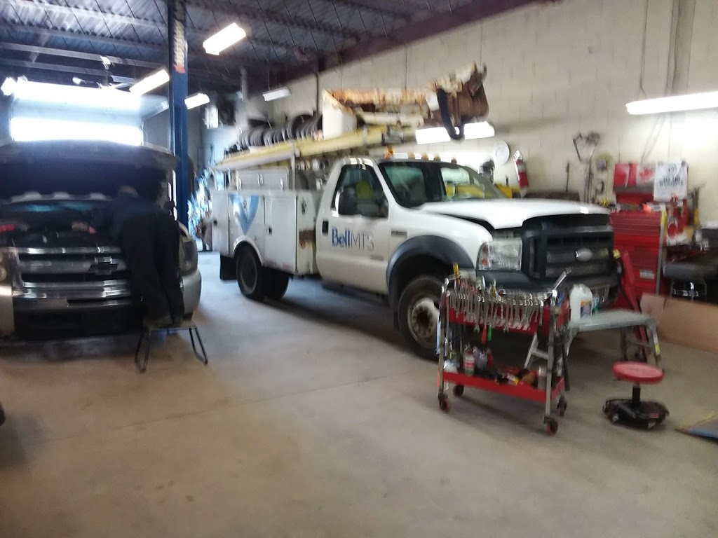 Plymouth Fleet Maintenance Centre LTD | 1640 Church Ave, Winnipeg, MB R2X 1G8, Canada | Phone: (204) 633-1557