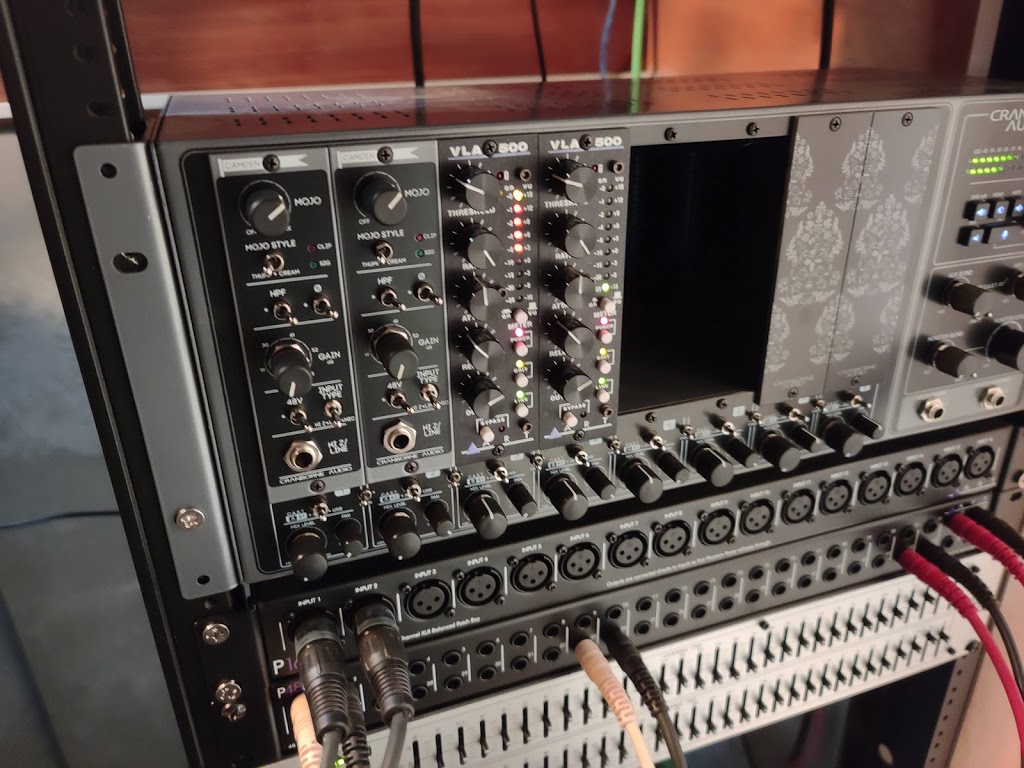 Wyred Up Recording Studio | 8 Lincoln Ct, Brampton, ON L6T 3Z2, Canada | Phone: (289) 274-9009