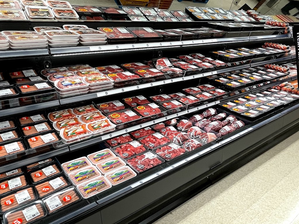 Freshco Pembina | 1319 Pembina Hwy, Winnipeg, MB R3T 2B6, Canada | Phone: (204) 284-3824