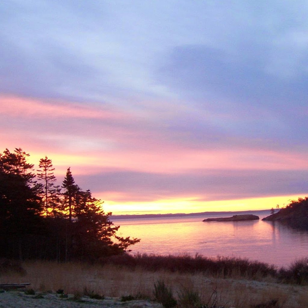 Aleck Bay Inn | 45 Finch Ln, Lopez Island, WA 98261, USA | Phone: (360) 468-3535