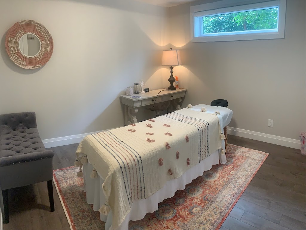 Lotus Massages London | 1347 Commissioners Rd W, London, ON N6K 0J4, Canada | Phone: (548) 588-1940