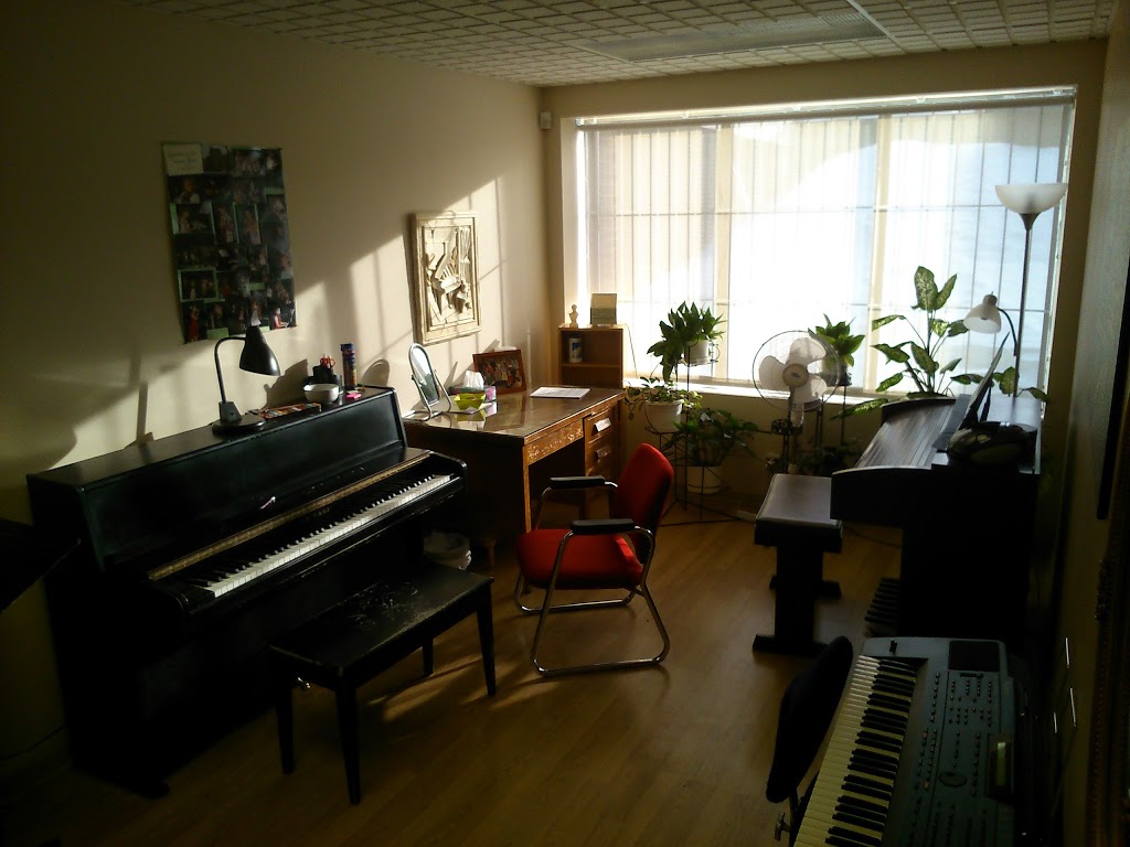 Gallery Musicale Arpège | 1221, boul. Saint-Jean-Baptiste, Pointe-aux-Trembles, QC H1B 4A2, Canada | Phone: (514) 645-3221