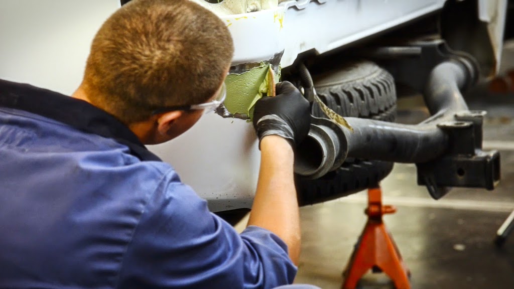 G T - Craftsman Collision | 3050 Boys Rd, Duncan, BC V9L 6W4, Canada | Phone: (250) 748-5514