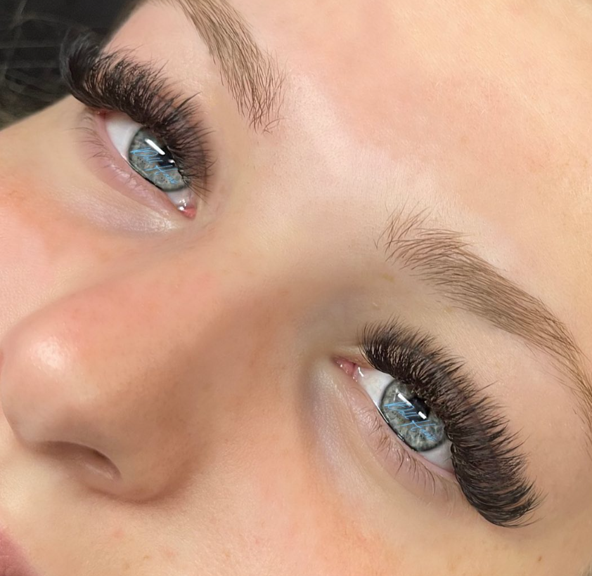 The Doll Haus | 3468 Petawawa Blvd, Petawawa, ON K8H 1X3, Canada | Phone: (613) 687-2220