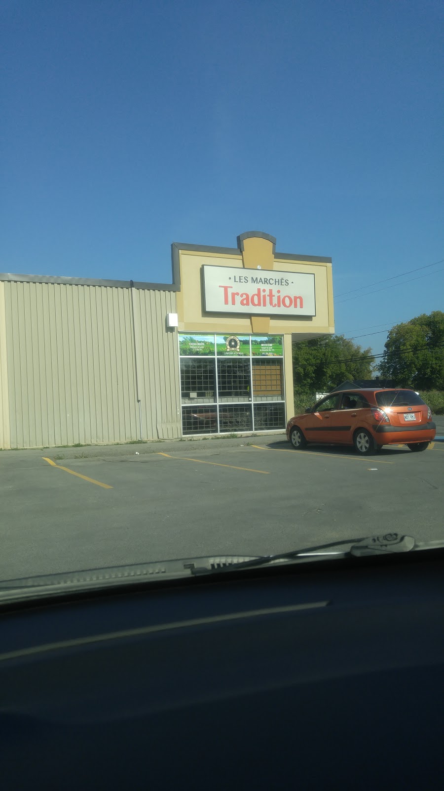 Marché Tradition Saint-Anicet | 1562 QC-132, Saint-Anicet, QC J0S 1M0, Canada | Phone: (450) 264-9503