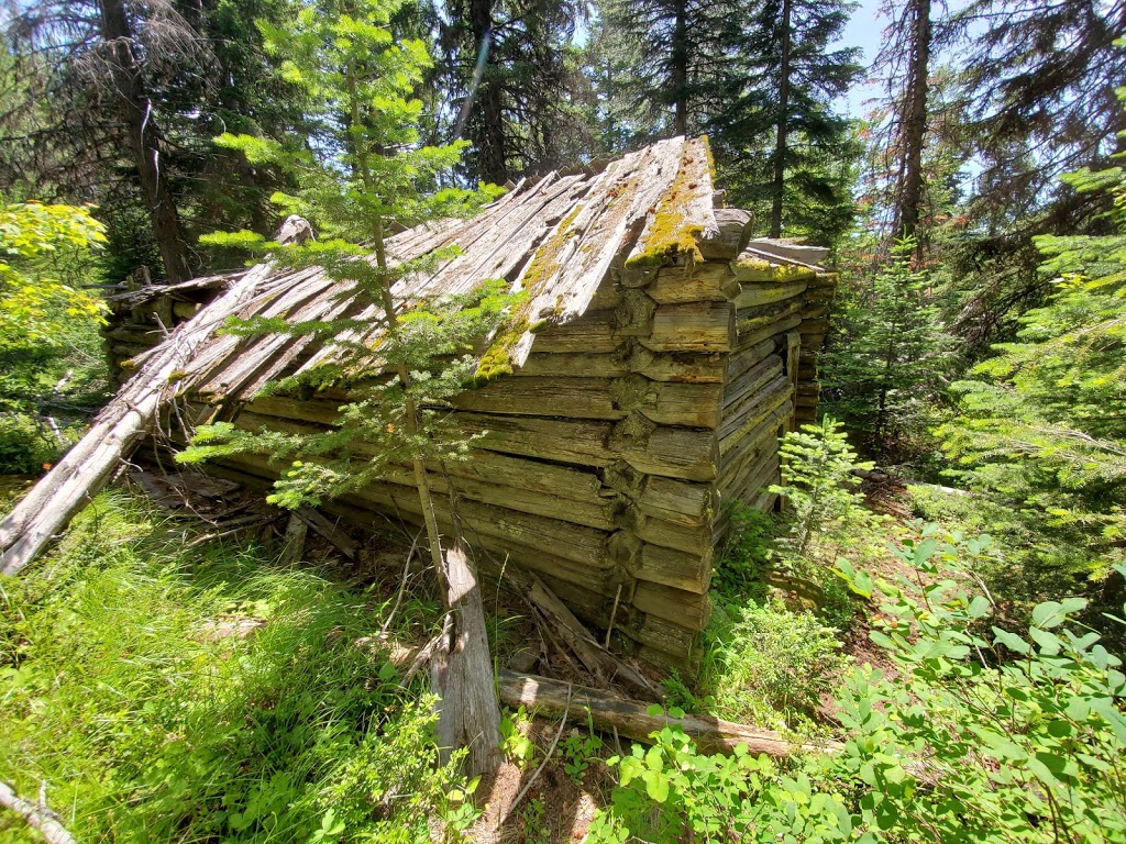 Jewel Lake Resort | 200 Jewel Ave, Greenwood, BC V0H 1J0, Canada | Phone: (250) 445-6500