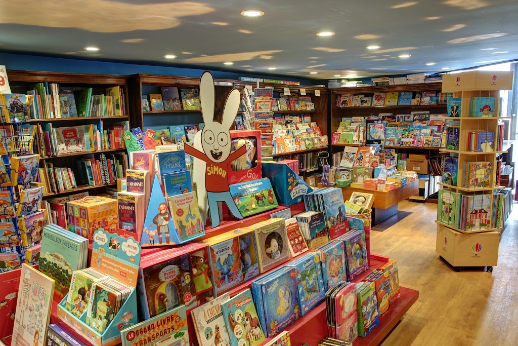 Librairie Poirier | 1374 Bd des Récollets, Trois-Rivières, QC G8Z 4L5, Canada | Phone: (819) 379-8980