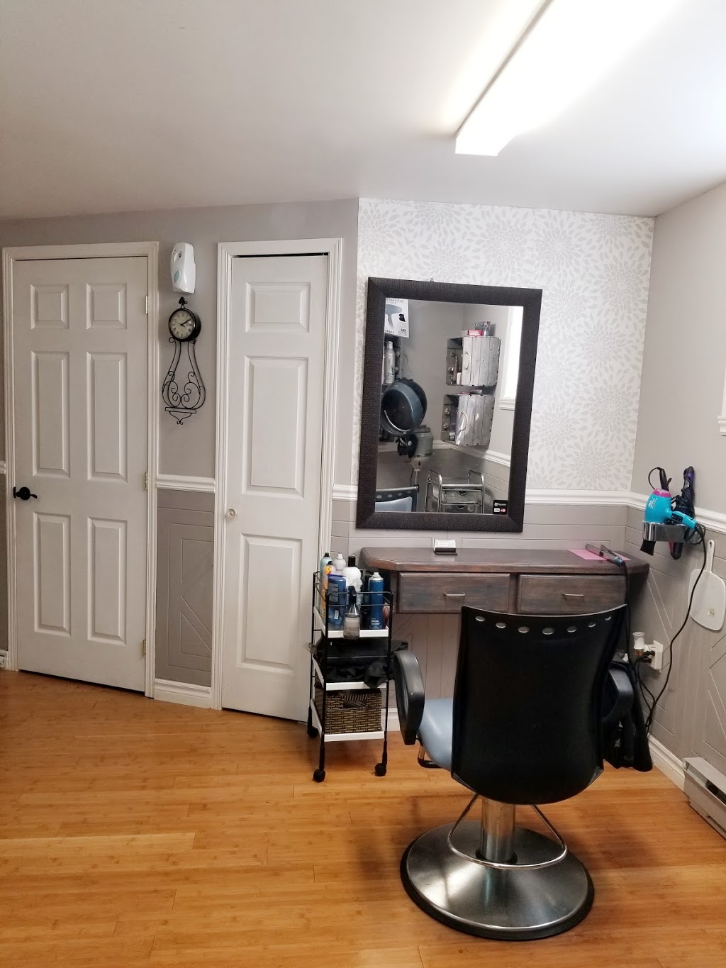 Salon DKoiffur | 4040 Rue Shirley, Saint-Hubert, QC J3Y 3V1, Canada | Phone: (514) 242-2077