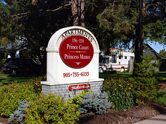 Prince Court | 156 Fitch St, Welland, ON L3C 5R7, Canada | Phone: (905) 735-6133